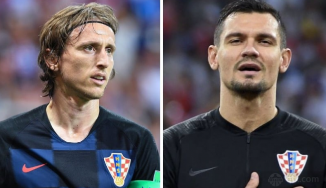 使得他成为 使得他成为