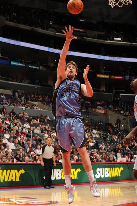 阿紮爾的退 阿紮爾的退