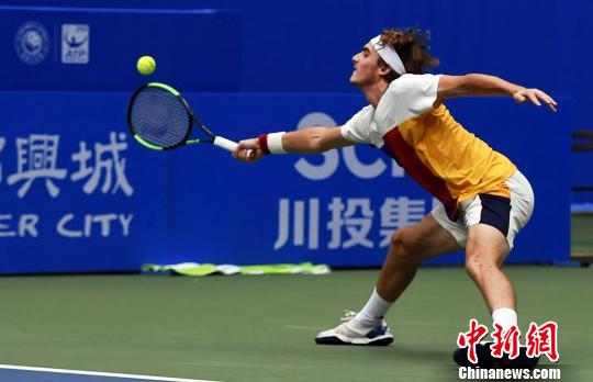 国内球迷提 国内球迷提